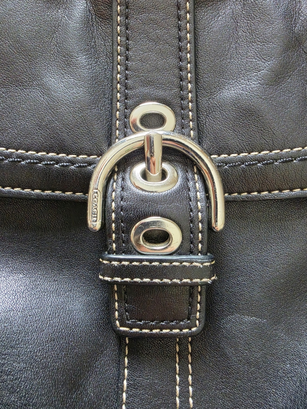 Coach Soho Black Leather Flap Bag Contrast Stitch Turnlock Y2K - Picture 2 of 12